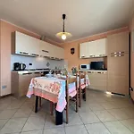 Stunning View Peglio - Larihome A45 Apartman *