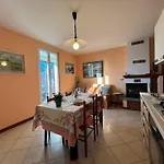 Apartman Stunning View Peglio - Larihome A45