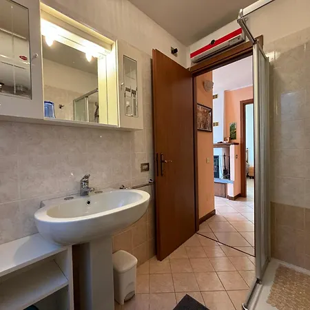 Stunning View Peglio - Larihome A45 Apartament *